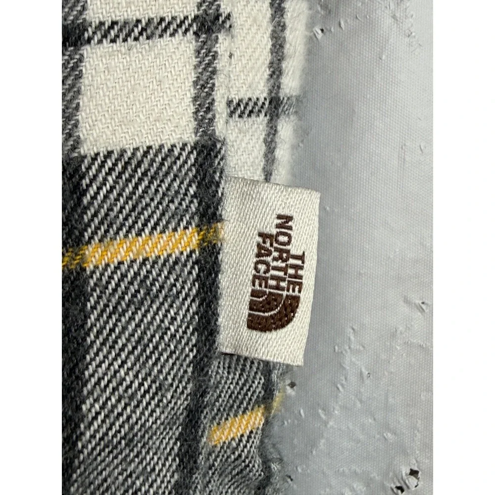 The North Face Mens Sherpa Lined Flannel Shirt Jacket Gray Plaid Size M Medium